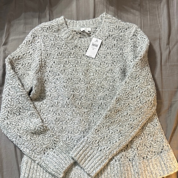 J. Jill Sweaters - J. Jill Light Gray Textured Crewneck Sweater